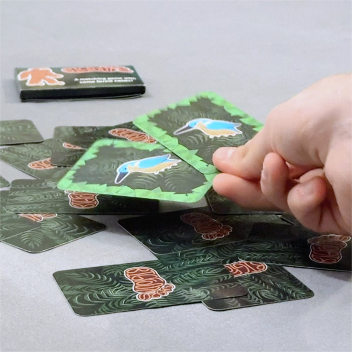 Bigfoot Twins travel card game, gameplay finding a match